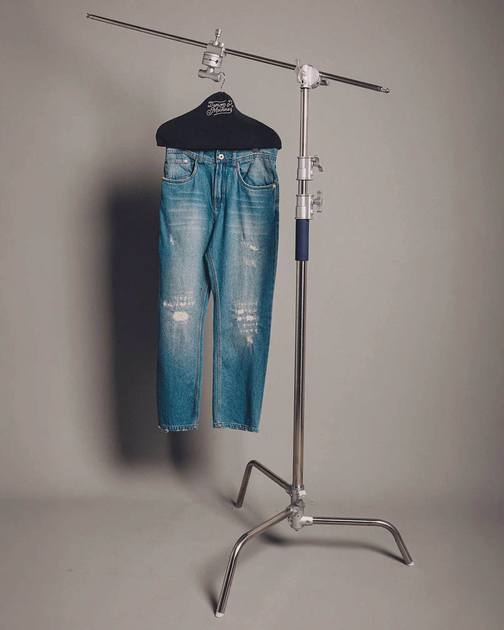 https://demonsmachines.com/storage/denim/videos-denim/02-1.mp4