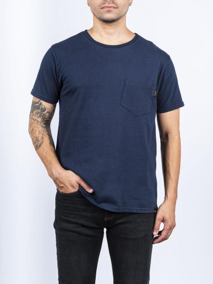 REMERA CON BOLSILLO AZUL
