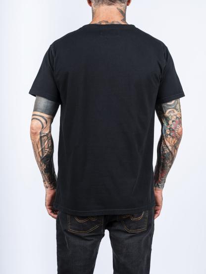 REMERA CON BOLSILLO