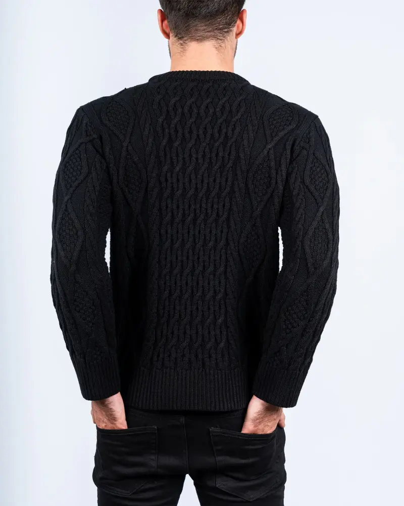 SWEATER STEVE